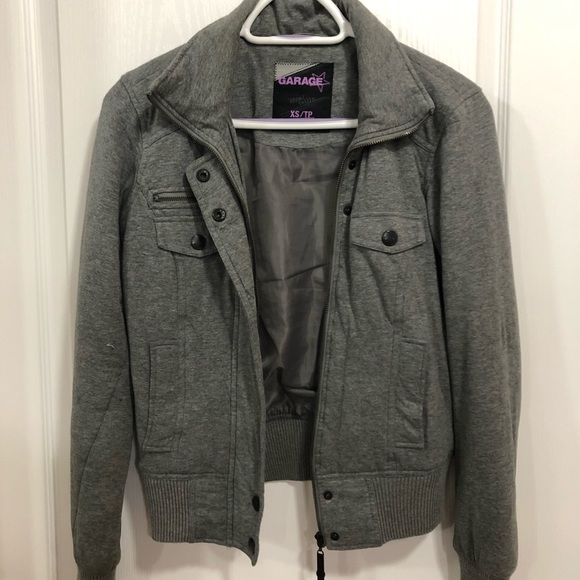 XS Grey Coat - Picture 1 of 2